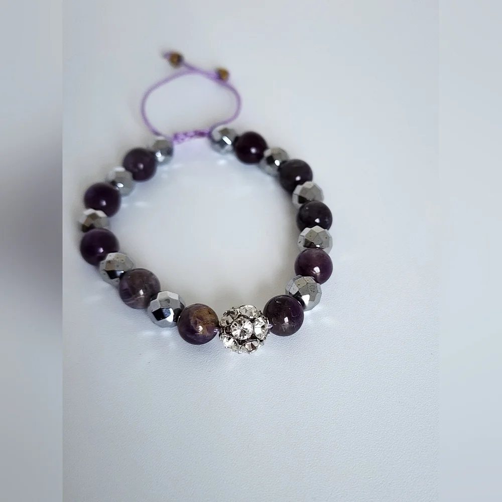 Elegant Amatist and Hematite Beaded Bracelet